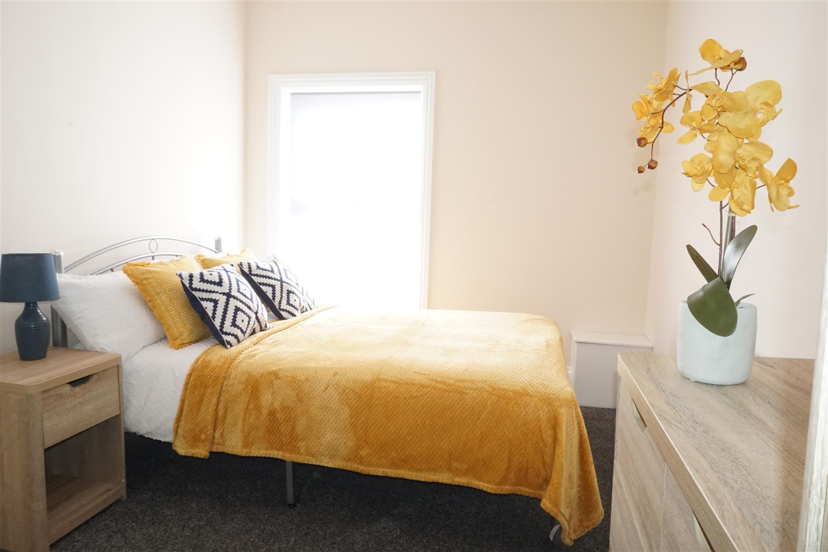 Room 3 Flat 326 Beverley Road Hull